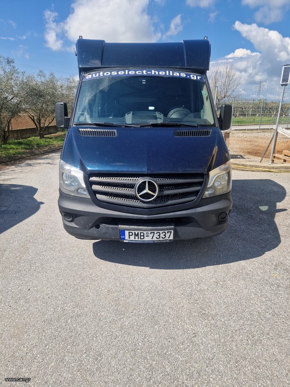 Αυτοκινητοφόρο Mercedes-Benz 2010