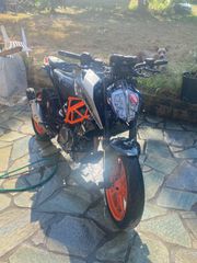 KTM 390 Duke 2022