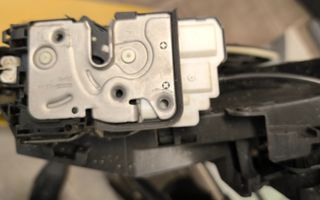 ΚΛΕΙΔΑΡΙΑ ΠΟΡΤΑΣ ΕΜΠΡΟΣ ΔΕΞΙΑ VOLVO V40 12-