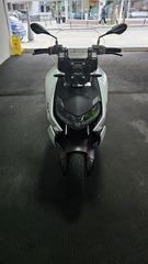 Bmw CE 04 2022-thumb-7