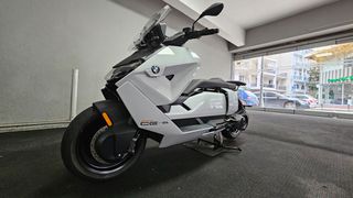 Bmw CE 04 2022-thumb-9