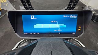 Bmw CE 04 2022-thumb-17