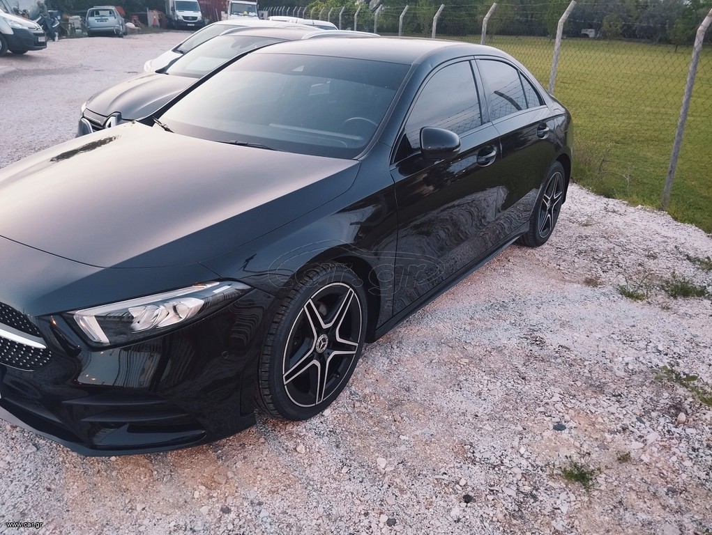 Mercedes-Benz A 180 2019 D STYLE 7G-DCT AMG kit