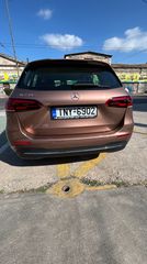 Mercedes-Benz B 250 2023 e-thumb-6