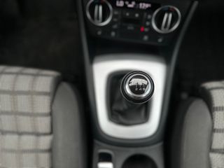 Audi Q3 2016 TDI  Quattro Sport-thumb-27