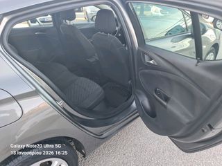 Opel Astra 2018-thumb-16