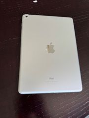 iPad 6th gen 32gb silver-thumb-1