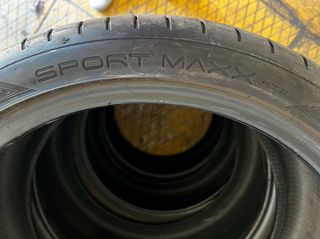 255/35/19 DUNLOP SPORT MAXX RT2-thumb-3