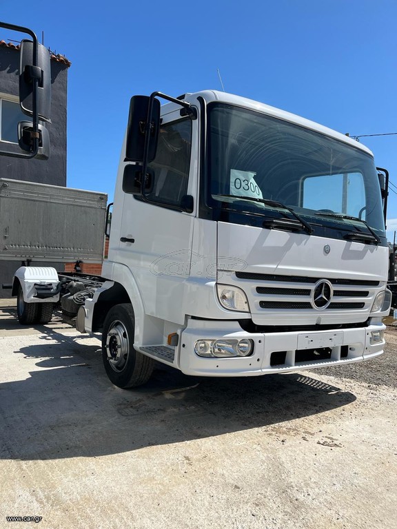 Σασί Mercedes-Benz 2005 ATEGO 818