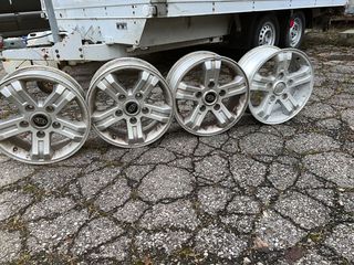4 Ζαντες Αλουμινιου απο Kia Sorento 7JJX16 H2 ET45 LK5 X 139,7 X 95,1