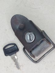 ΚΛΕΙΔΑΡΙΑ ΣΕΛΛΑΣ LB 50 CHAPPY YAMAHA ΜΕ ΚΛΕΙΔΙ ΓΝΗΣΙΑ 341-24818-02