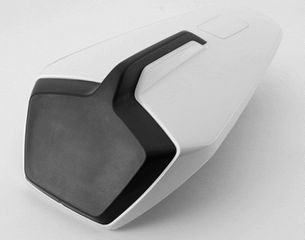 ΛΥΡΗΣ CFMOTO ΚΑΛΥΜΜΑ ΠΙΣΩ ΣΕΛΑΣ NEBULA WHITE ΓΙΑ 675NK/SR, 6GUV-806400-5600