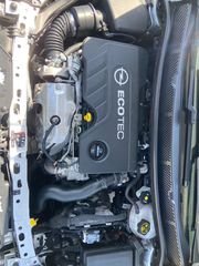 Opel Astra 2016-thumb-32