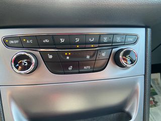 Opel Astra 2016-thumb-18