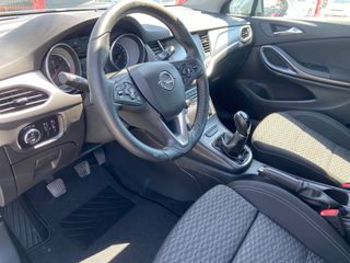 Opel Astra 2016-thumb-10