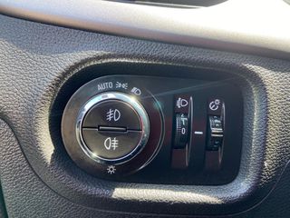 Opel Astra 2016-thumb-13