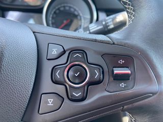 Opel Astra 2016-thumb-16