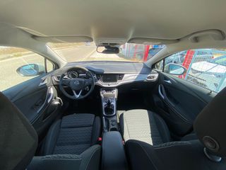 Opel Astra 2016-thumb-24