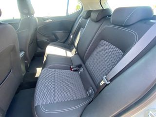 Opel Astra 2016-thumb-28