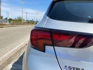 Opel Astra 2016-thumb-9