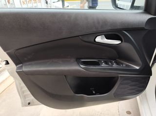 Fiat Tipo 2018-thumb-13