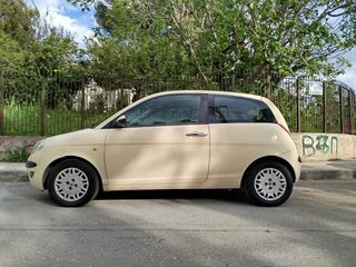 Lancia Ypsilon 2004