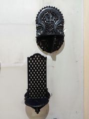 Δύο εταζέρες ύψους 37 και 52 cm και πλάτους 24 και 20 cm