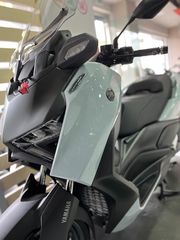Yamaha XMAX 300 2026 TECH MAX MY25-thumb-8