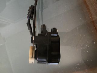 Servo motor-thumb-3