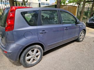 Nissan Note 2008-thumb-1