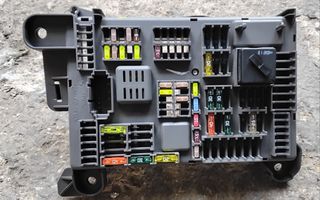ΠΕΤΡΟΠΟΥΛΟΣ ΑΣΦΑΛΕΙΟΘΗΚΗ BMW X5 ( E70 ) 2007-2010  B010105300