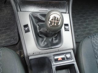 Bmw 318 2001 COMPACT SPORT EDITION-thumb-10