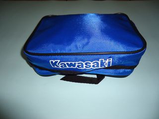 ΤΣΑΝΤΑΚΙ-ΕΡΓΑΛΕΙΟΘΗΚΗ ΠΙΣΩ ΦΤΕΡΟΥ ΚΑΤΑΛΛΗΛΟ ΓΙΑ KAWASAKI ΜΗΧΑΝΑΚΙΑ ΔΕΚΑΕΤΙΑΣ '90-'00