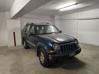 Jeep Cherokee 2005 CHEROKEE 3.7 LIMITED