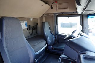 Scania 2014 R 520 / V8 / 6x4 / GVM: 110 TON / PARKING AIR CONDITION / EURO 6-thumb-36