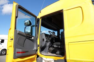 Scania 2014 R 520 / V8 / 6x4 / GVM: 110 TON / PARKING AIR CONDITION / EURO 6-thumb-24