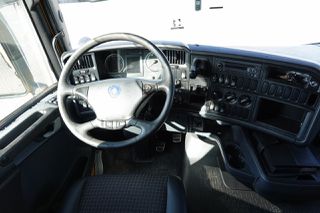 Scania 2014 R 520 / V8 / 6x4 / GVM: 110 TON / PARKING AIR CONDITION / EURO 6-thumb-29