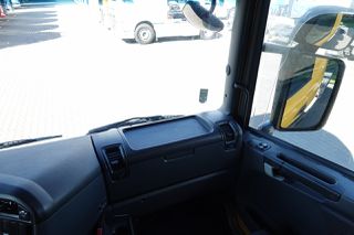 Scania 2014 R 520 / V8 / 6x4 / GVM: 110 TON / PARKING AIR CONDITION / EURO 6-thumb-32