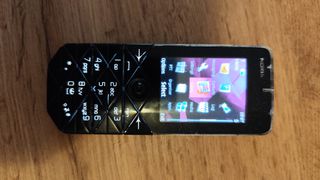 Nokia Prism 7500-thumb-2