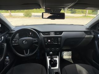 Skoda Octavia 2015 1600cc tdi-thumb-7