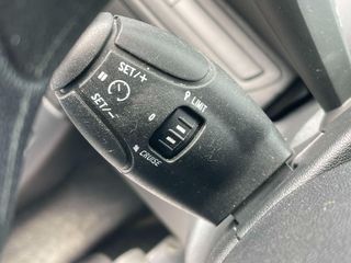 Peugeot 208 2019 1.5 BLUEHDI 100 ACTIVE-thumb-8