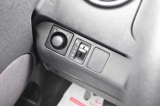 Mg ZR 2006 Αγοράζουμε αυτοκίνητα άμεσα μετρητά-thumb-17