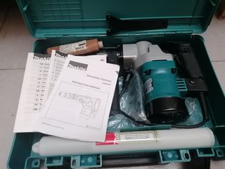 Makita HM0810 Japan 900w 8,5j 5kilo ολοκαίνουριο αχρυσιμοποιητο στο κουτί του κάθε ελενχος δεκτός πληροφορίες στο τηλέφωνο