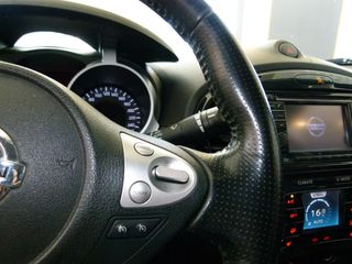 Nissan Juke 2011 TEKNA-thumb-23