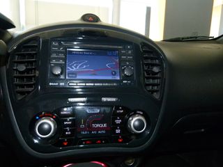 Nissan Juke 2011 TEKNA-thumb-28