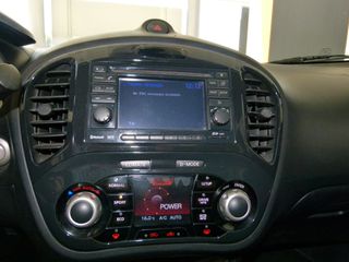 Nissan Juke 2011 TEKNA-thumb-29