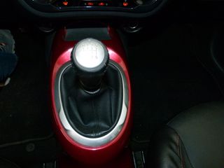 Nissan Juke 2011 TEKNA-thumb-32