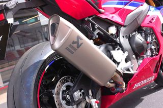 Akrapovic cbr 1000rrr fireblade 2022-thumb-7
