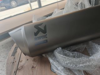 Akrapovic cbr 1000rrr fireblade 2022-thumb-1