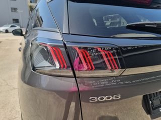 Peugeot 3008 2021 ALLURE-PLUS 1.2 Pure-Tech 130hp Face-Lift-thumb-26